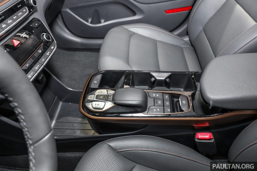 Hyundai Ioniq Electric 亮相隆国际绿色科技环保产品展会! 44978