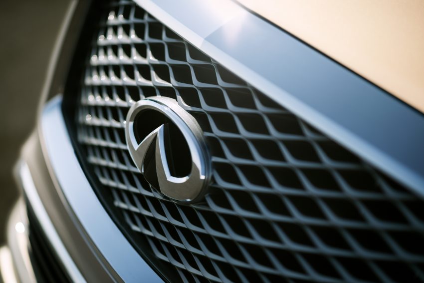 全新 Infiniti QX80 预告图流出，11月14日杜拜车展亮相！ 45320