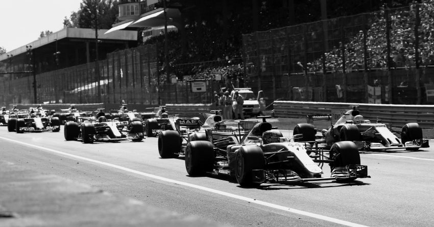 商业资讯: PETRONAS 将持续把F1科技应用在道路上。 44060