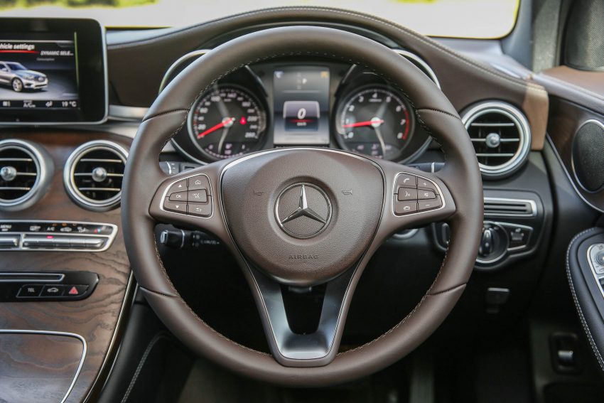 气囊可能无故弹出，Mercedes-Benz 4国召回百万辆汽车。 45867