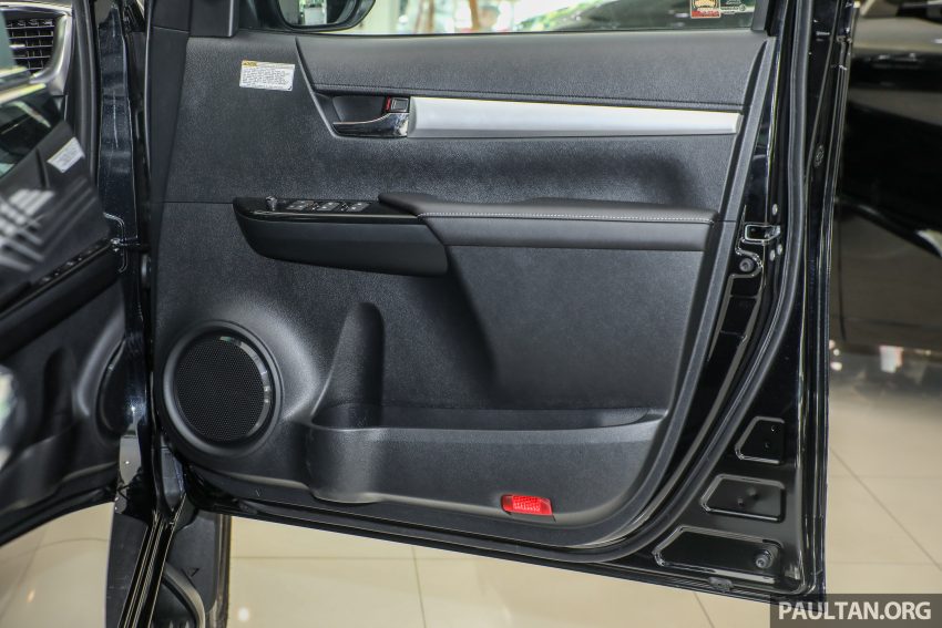 图集: Toyota Hilux 2.8G AT 4X4, 配备小升级, RM 131K！ 45217