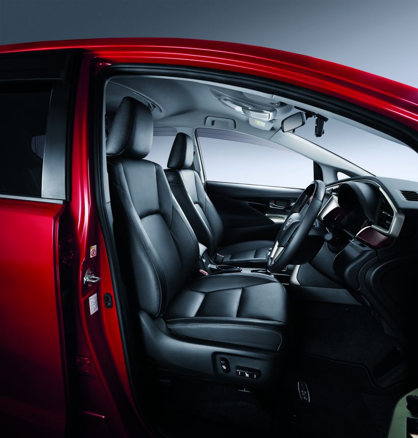 Toyota Innova 2.0X 正式上市，外观更动感，定位更高！ 44438
