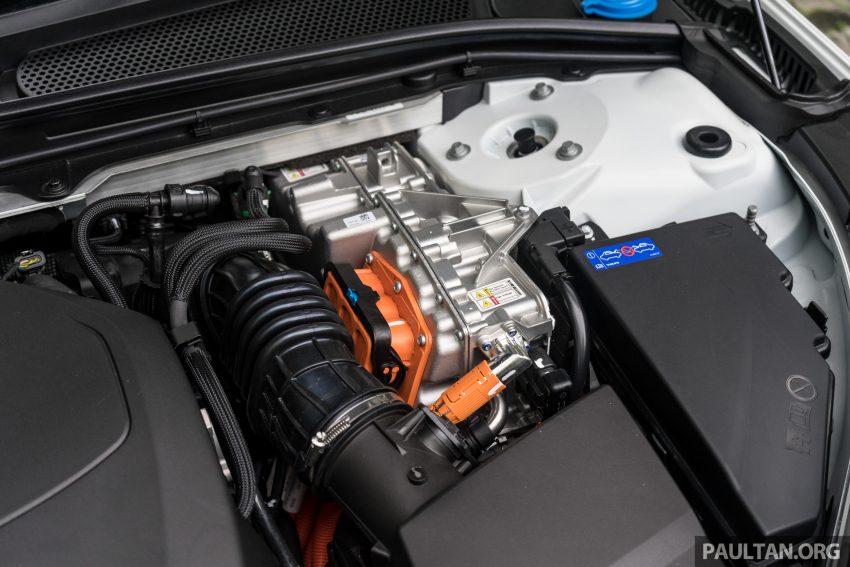插电式 Volvo S90 T8 两个等级面市，售价从37万令吉起。 44826