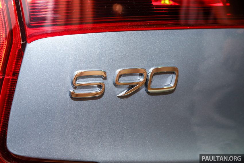 插电式 Volvo S90 T8 两个等级面市，售价从37万令吉起。 45442