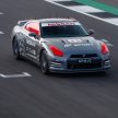 大男孩的梦想, 在英国银石赛道上遥控操驾 Nissan GT-R！