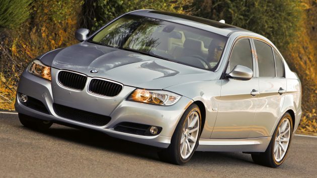 零组件存瑕疵可能引发火患，北美 BMW 召回140万辆车。