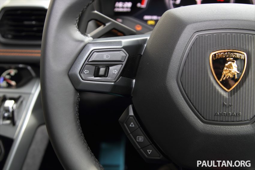 Lamborghini-Huracan-Malaysia-35 47203