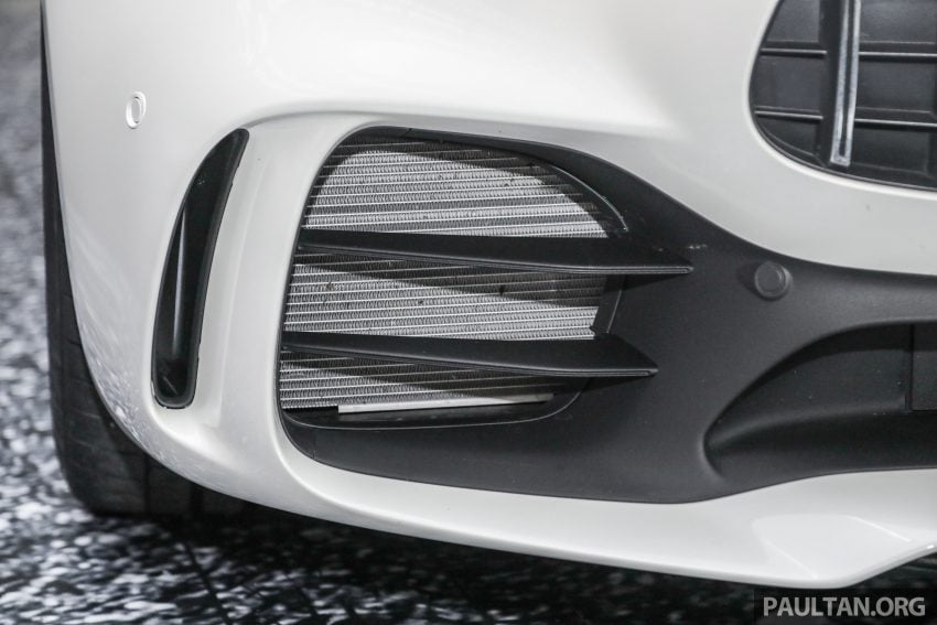 Mercedes-AMG GT R 本地上市，最低价格170万起。 47267