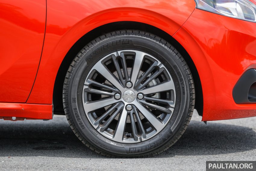 试驾：Peugeot 208 1.2 PureTech，乐趣与个性并存。 47435