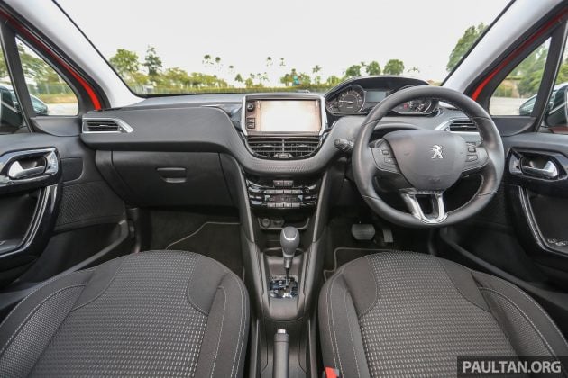 试驾：Peugeot 208 1.2 PureTech，乐趣与个性并存。