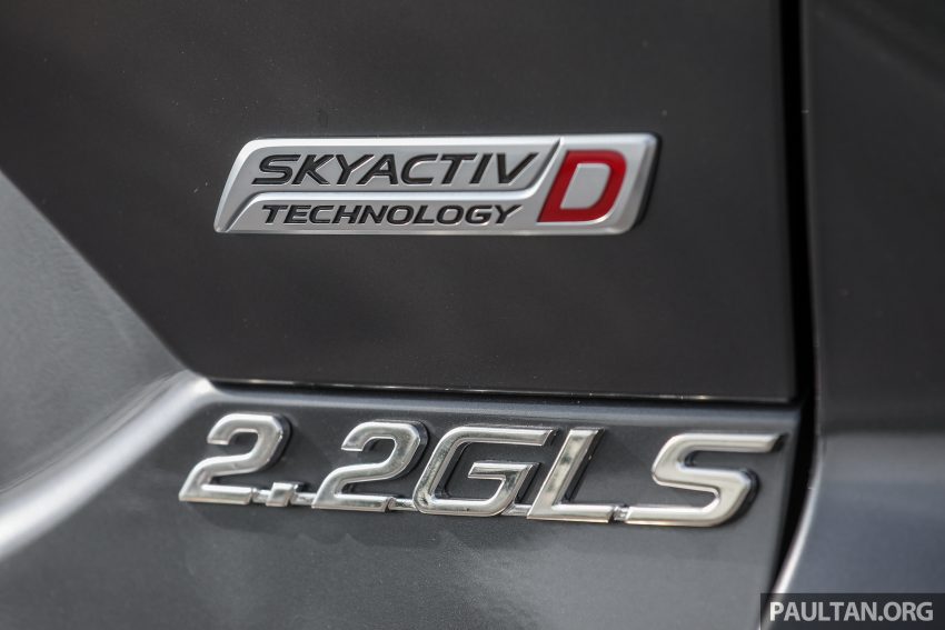 图集：Mazda CX-5 2.0 GL SkyActiv-G 2WD 与 2.2 GLS SkyActiv-D AWD, 两组实车照, 让你对比两个版本的差异。 52452
