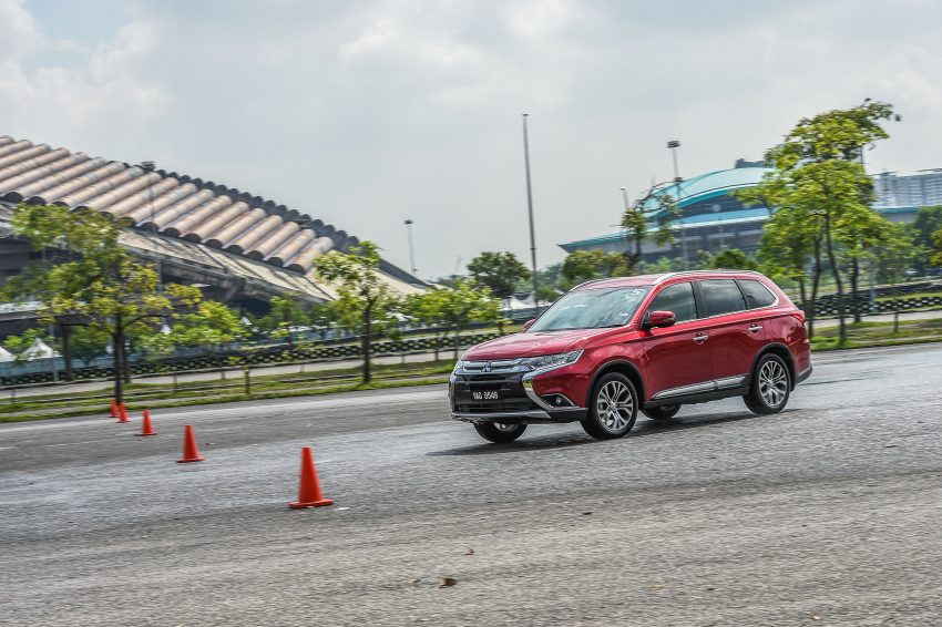 试驾：Mitsubishi Outlander 2.0L 4WD，可家用可越野！ 52644