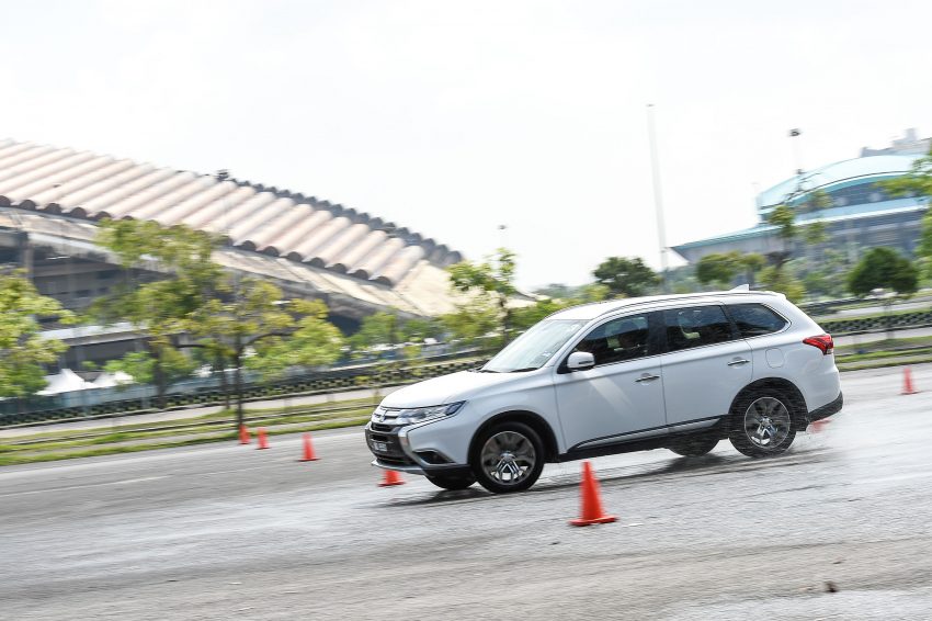 试驾：Mitsubishi Outlander 2.0L 4WD，可家用可越野！ 52648