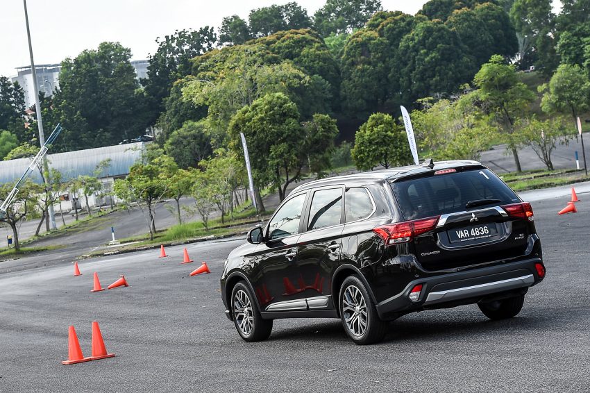 试驾：Mitsubishi Outlander 2.0L 4WD，可家用可越野！ 52650