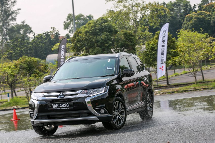 试驾：Mitsubishi Outlander 2.0L 4WD，可家用可越野！ 52667