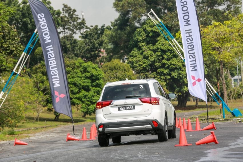 试驾：Mitsubishi Outlander 2.0L 4WD，可家用可越野！ 52669
