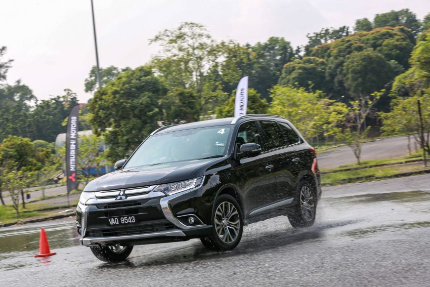 试驾：Mitsubishi Outlander 2.0L 4WD，可家用可越野！ 52670
