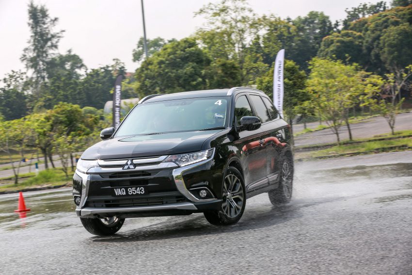 试驾：Mitsubishi Outlander 2.0L 4WD，可家用可越野！ 52671