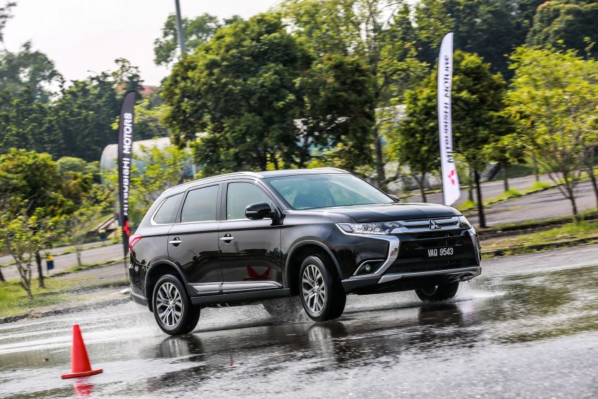 试驾：Mitsubishi Outlander 2.0L 4WD，可家用可越野！ 52672