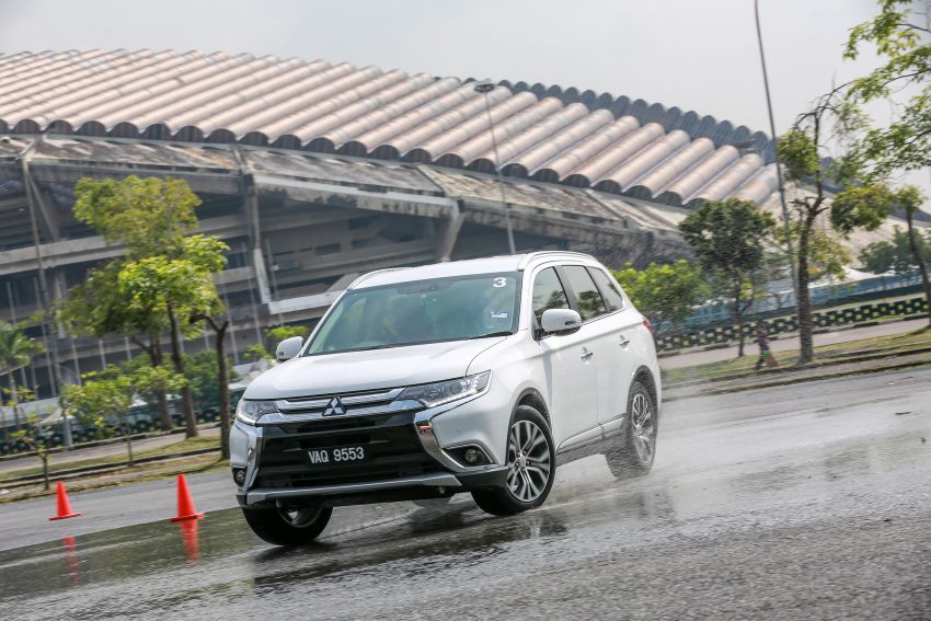 试驾：Mitsubishi Outlander 2.0L 4WD，可家用可越野！ 52677