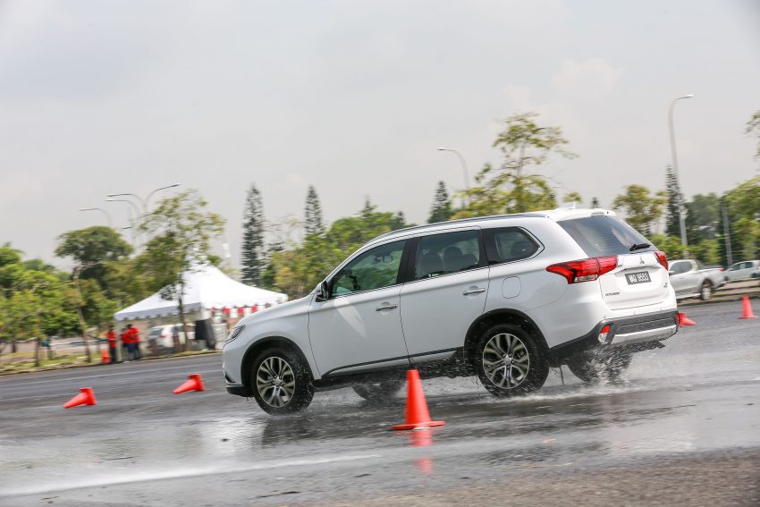 试驾：Mitsubishi Outlander 2.0L 4WD，可家用可越野！ 52678