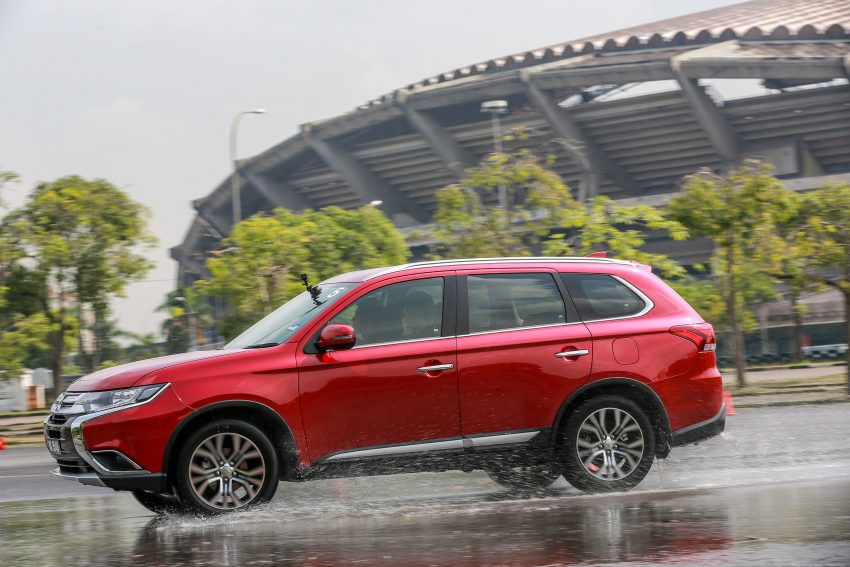 试驾：Mitsubishi Outlander 2.0L 4WD，可家用可越野！ 52681