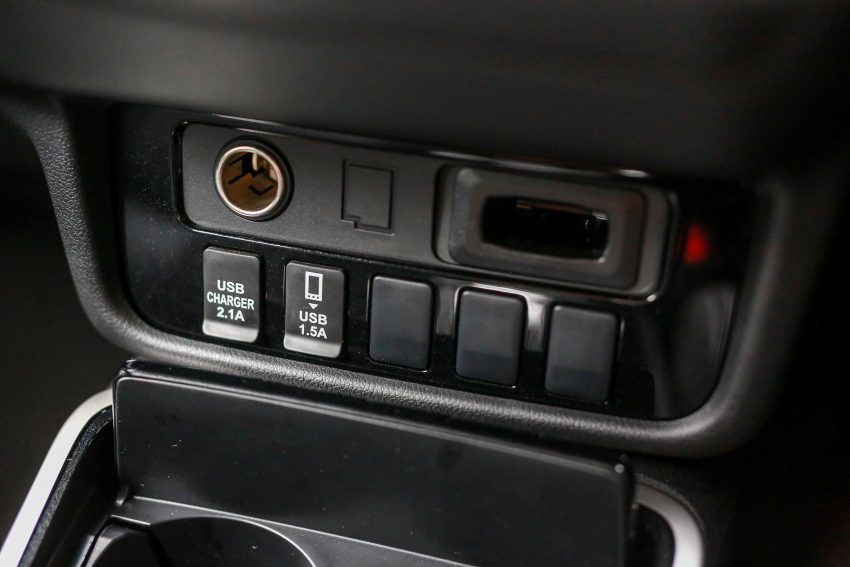 试驾：Mitsubishi Outlander 2.0L 4WD，可家用可越野！ 52700