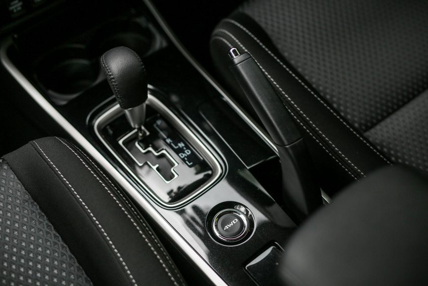 试驾：Mitsubishi Outlander 2.0L 4WD，可家用可越野！ 52704