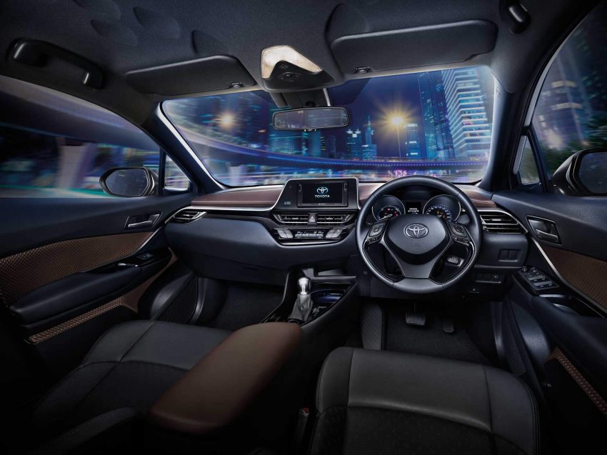 Toyota C-HR 泰国公开预订, 有Hybrid版本, 90万泰铢起。 51848