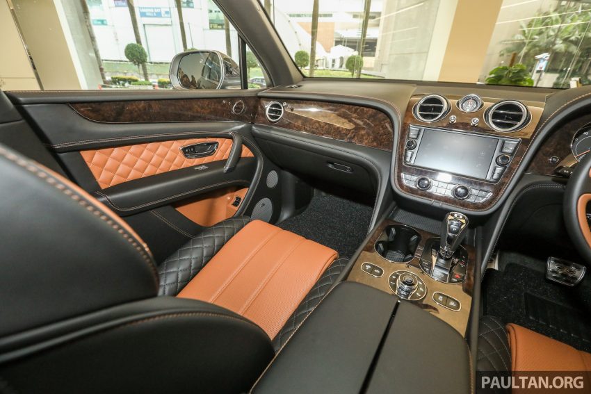 Bentley Bentayga 登陆大马, 极致豪华SUV, 开价200万起 55600