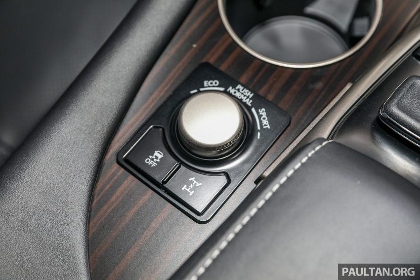 原厂预览 Lexus RX 350L 与 NX 300 小改款, 售价31.2万起 56990