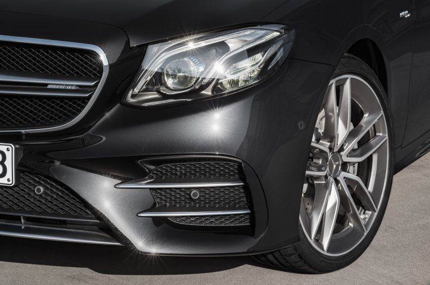 Mercedes-AMG 53 系列现身美国底特律车展，采用轻型混合动力系统，3.0L 直六涡轮引擎+发电机马达，三车型首发 55316