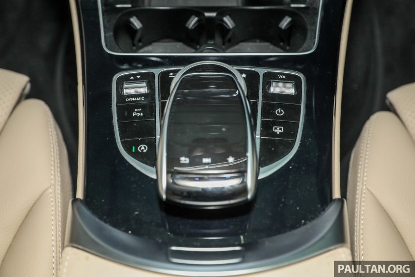 图集: W205 Mercedes-Benz C180 Avantgarde 小升级, 获 9G-Tronic 变速箱、新轮圈、倒车摄像镜头, 售RM 228K！ 54108