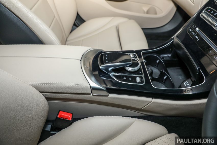 图集: W205 Mercedes-Benz C180 Avantgarde 小升级, 获 9G-Tronic 变速箱、新轮圈、倒车摄像镜头, 售RM 228K！ 54109