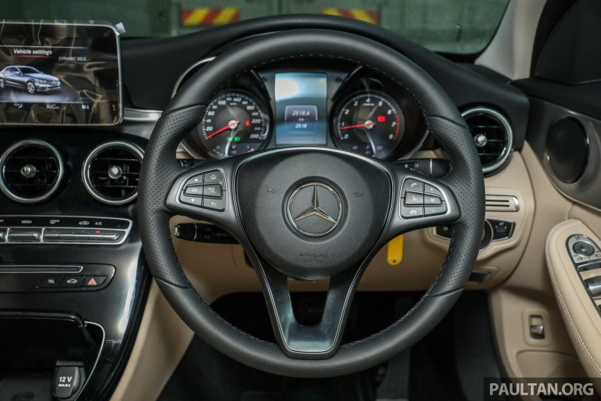 图集: W205 Mercedes-Benz C180 Avantgarde 小升级, 获 9G-Tronic 变速箱、新轮圈、倒车摄像镜头, 售RM 228K！ 54101