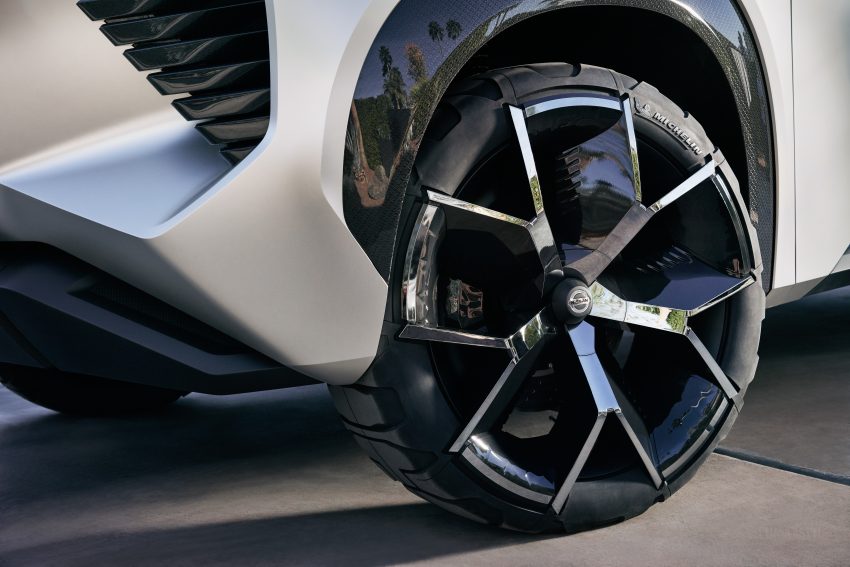 Nissan Xmotion 4+2座位概念SUV，全车多达7个荧幕，支援手势和眼球识别操控，对开式车门，指纹解锁与启动引擎 55360