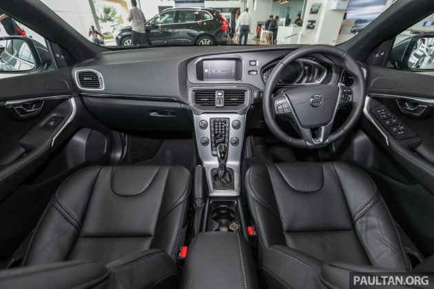 最便宜的小雷神，Volvo V40 T4 大马开售，只需15.5万