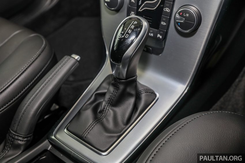 图集：Volvo V40 T5 R-Design 外观套件，售RM 180,888 56550