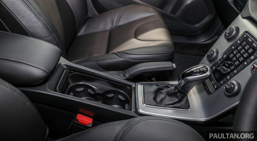 图集：Volvo V40 T5 R-Design 外观套件，售RM 180,888 56551
