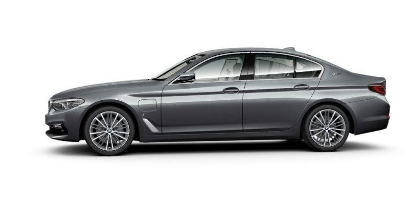 油电版5系列，BMW 530e Sport 本地上市，售价34.4万。 55858