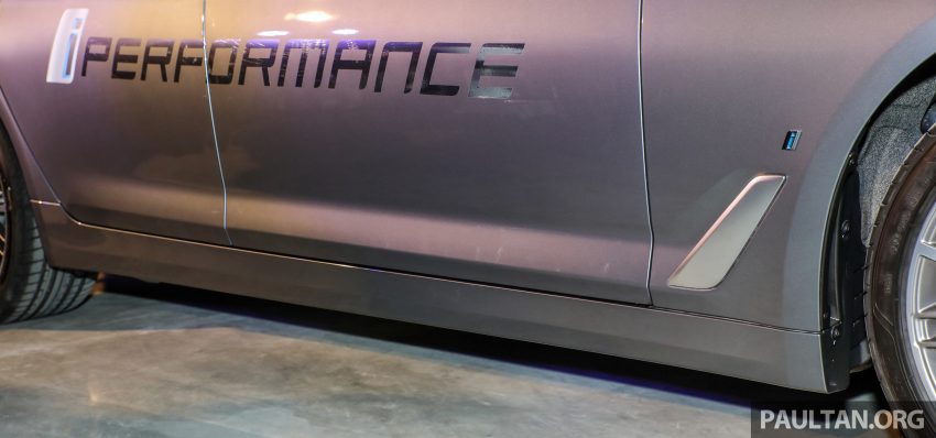 油电版5系列，BMW 530e Sport 本地上市，售价34.4万。 56166