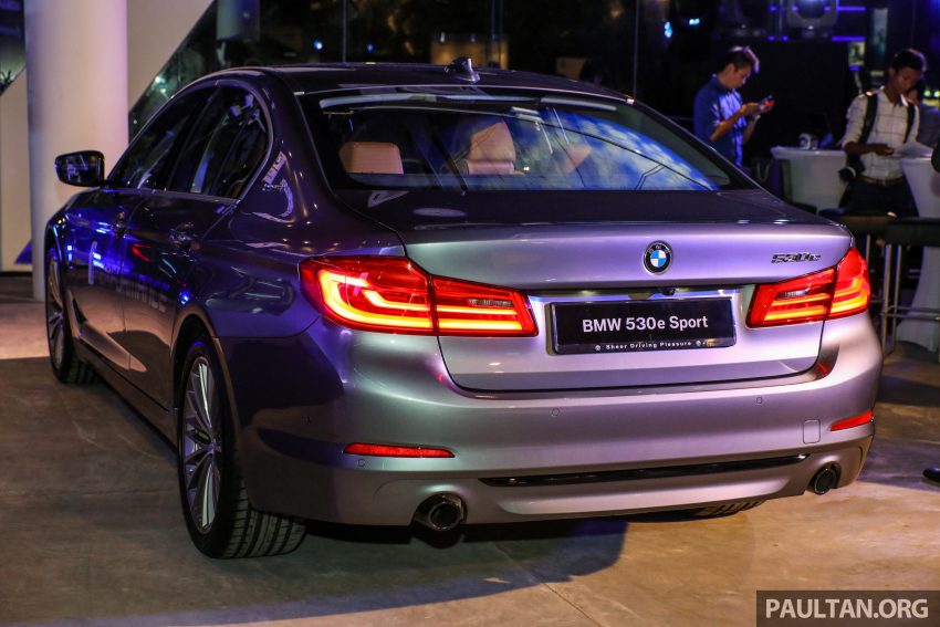 油电版5系列，BMW 530e Sport 本地上市，售价34.4万。 56152