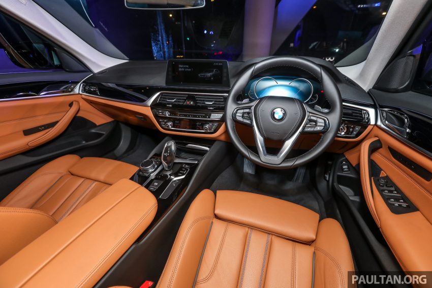 油电版5系列，BMW 530e Sport 本地上市，售价34.4万。 56206