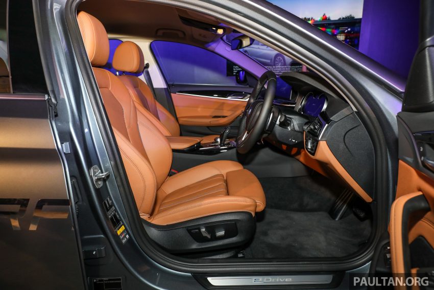 油电版5系列，BMW 530e Sport 本地上市，售价34.4万。 56209