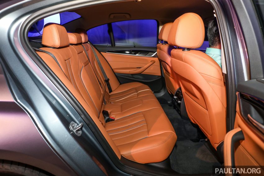 油电版5系列，BMW 530e Sport 本地上市，售价34.4万。 56215