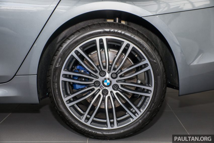 图集: BMW 530e iPerformance 与 530i M Sport 真车实拍 56746