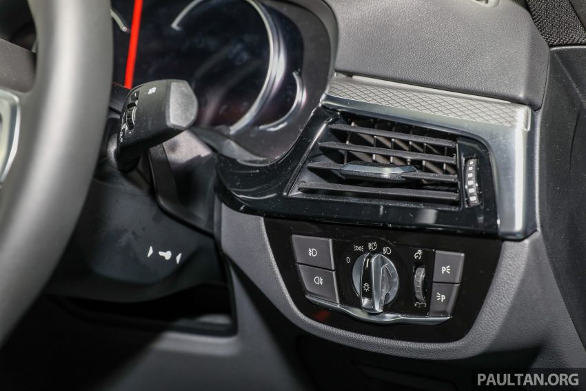 图集: BMW 530e iPerformance 与 530i M Sport 真车实拍 56765