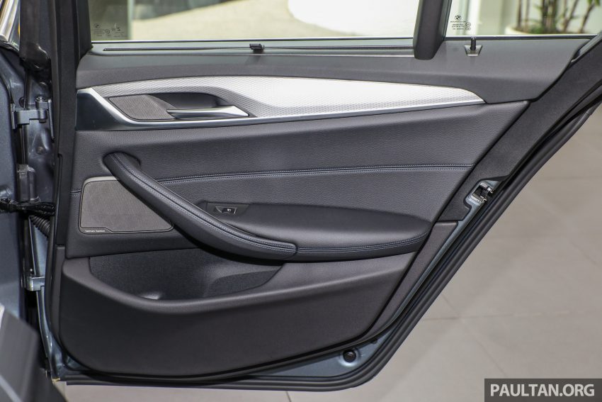 图集: BMW 530e iPerformance 与 530i M Sport 真车实拍 56774