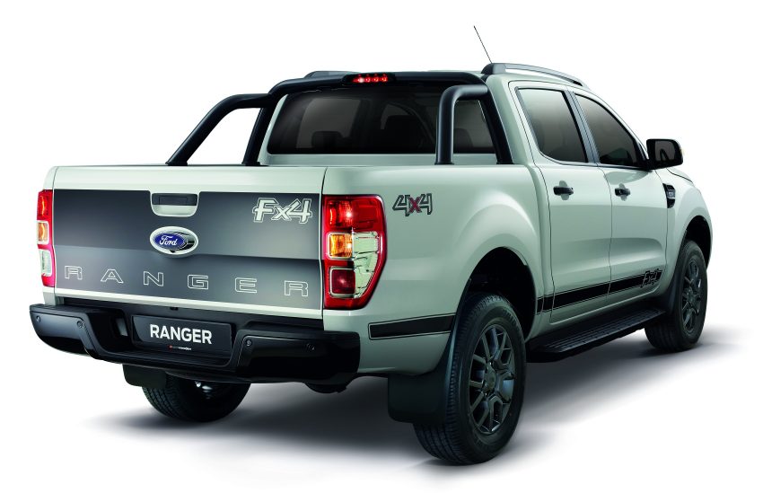 白色 Ford Ranger 2.2 FX4与灰色3.2 Wildtrak限量发售。 53215