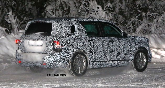 谍照：全新 Mercedes-Benz GLB 进行雪地测试被捕获！